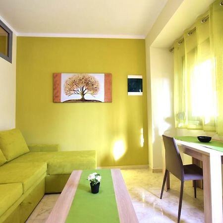 Elia Beach Modern Suites Flogita Eksteriør billede