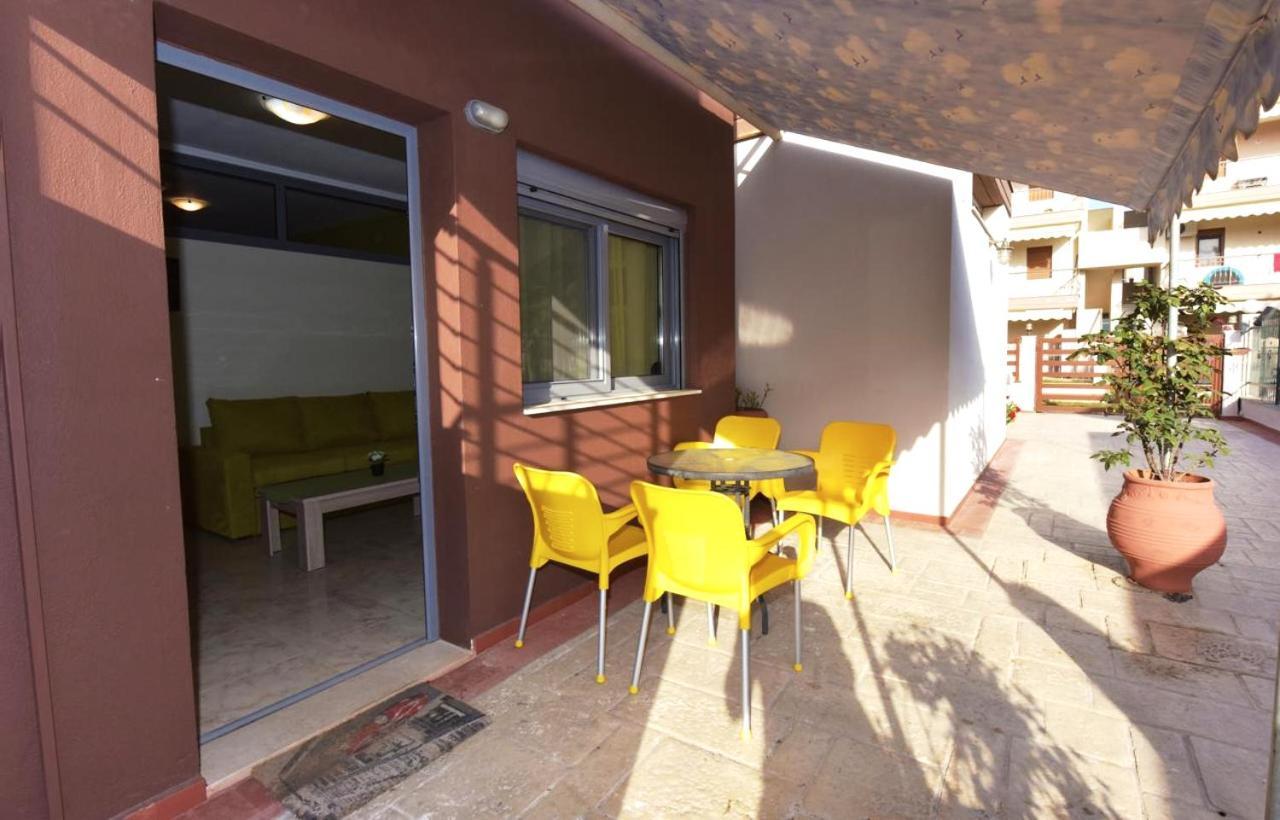 Elia Beach Modern Suites Flogita Eksteriør billede